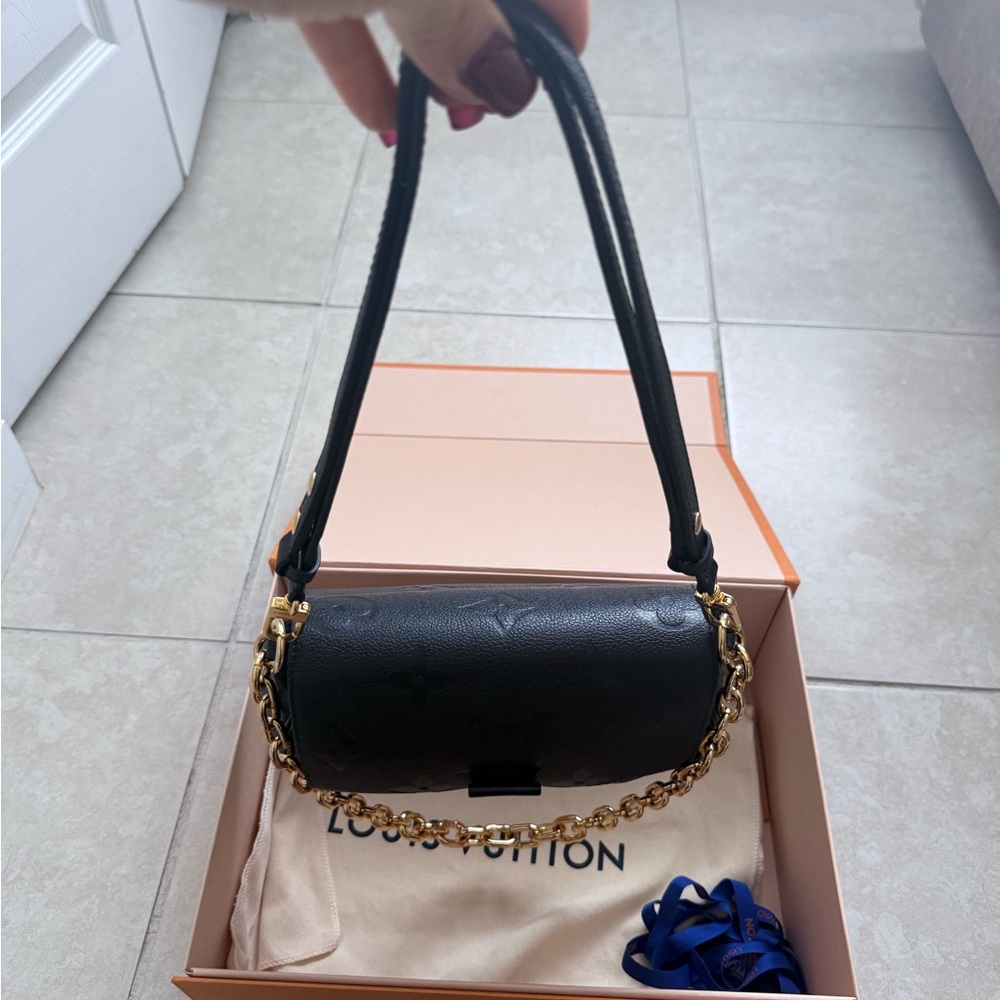 Louis Vuitton favorite MM - Picture 13 of 15